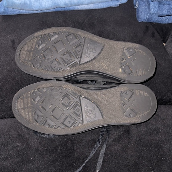 Converse - Picture 3 of 3